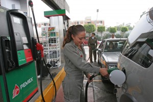 gasolina_mujer_mexico